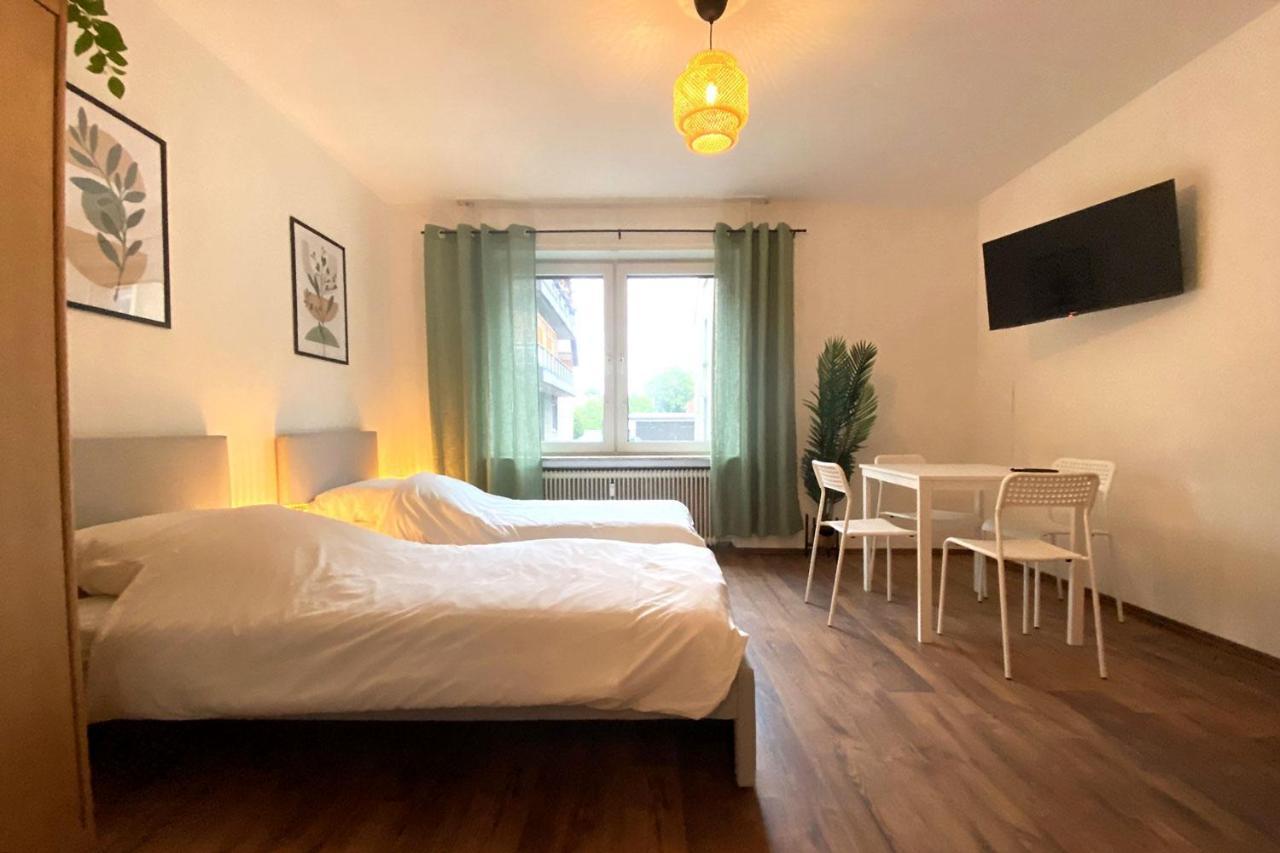 Cozy Apartment In Oberhausen Oberhausen  Esterno foto