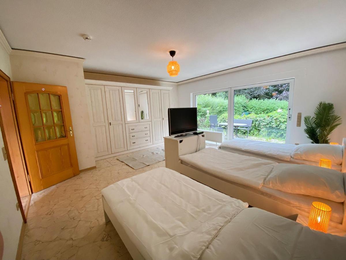 Cozy Apartment In Oberhausen Oberhausen  Esterno foto